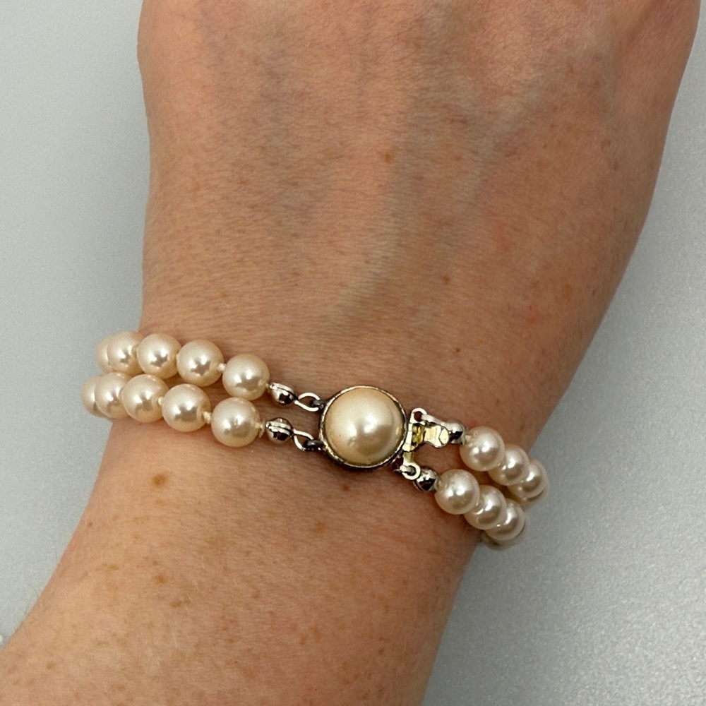 Vintage Classic Pearl Double-Strand Bracelet ✨​